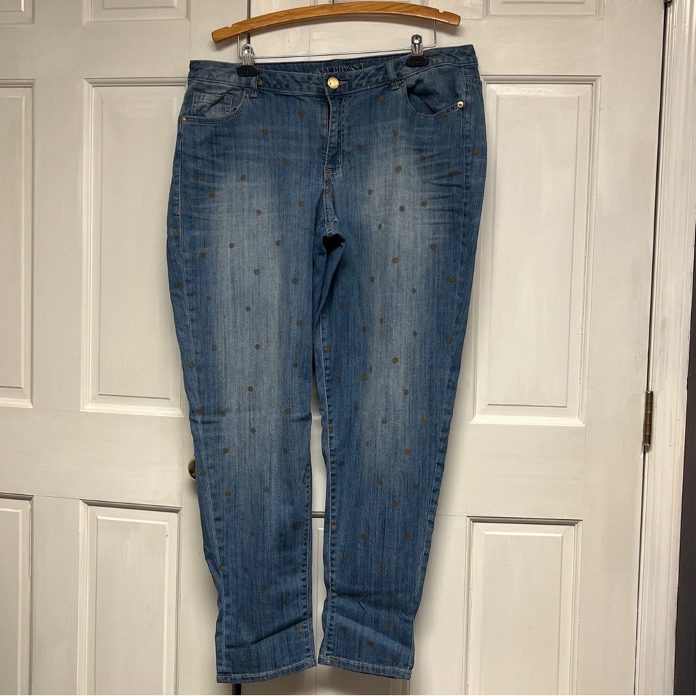 Lane Bryant Size 18 Low-rise Boyfriend jean. Light wash /gold polka dots